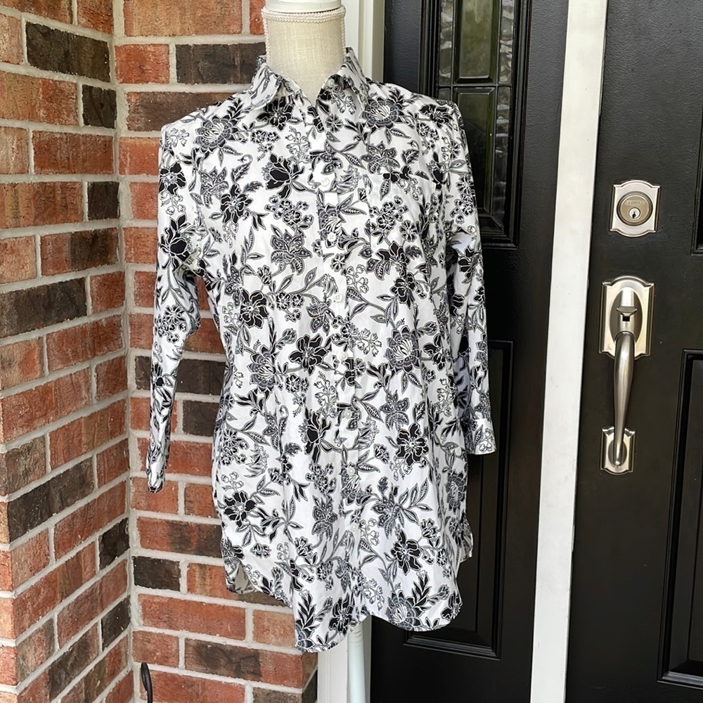 Lands End Black And White Floral Blouse